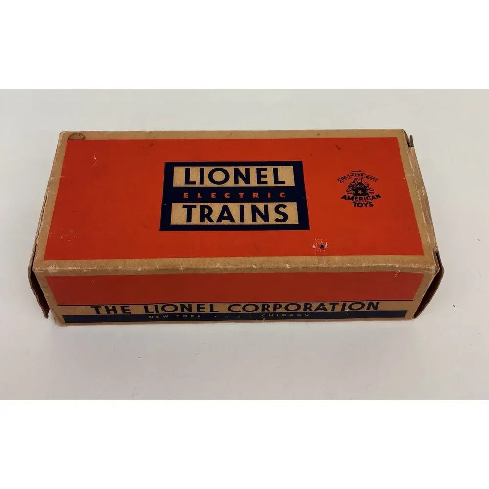 Lionel Postwar Caboose 6017 Maroon w/ Tabs Original Box